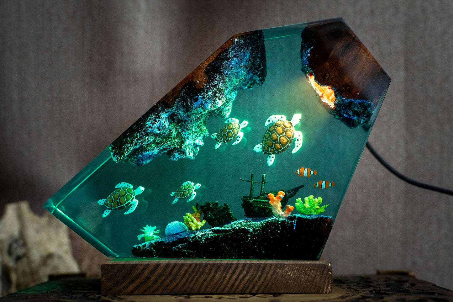 Turtles & Coral Epoxy Resin Night Light - Sea Creatures, Coral Beauty, Marine Life Glow; Unique Gift for Ocean Lovers