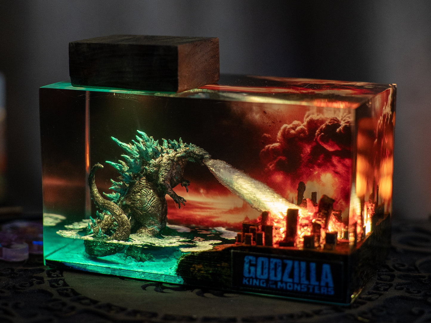 God.zilla monster resin light night - Diorama Monster-King’OT’Monsters, diorama resin epoxy, handmade gifts, home decoration