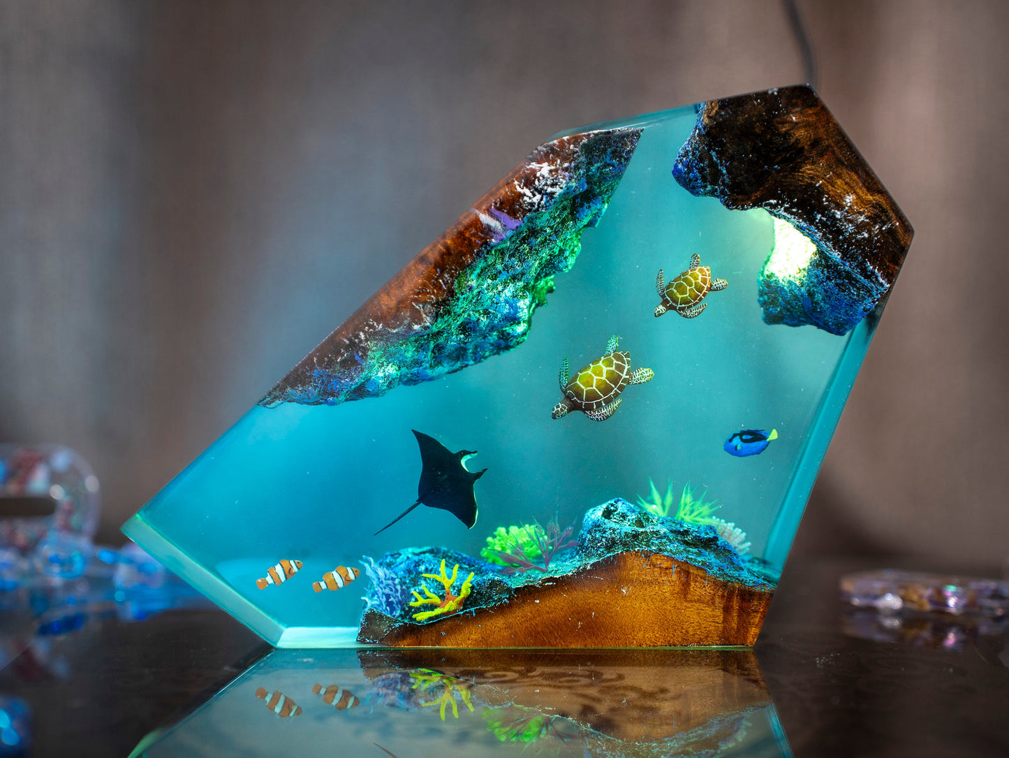 Sea Turtles & manta ray Epoxy Resin Night Light - Sea Creatures, Coral Beauty, Marine Life Glow; Unique Gift for Ocean Lovers